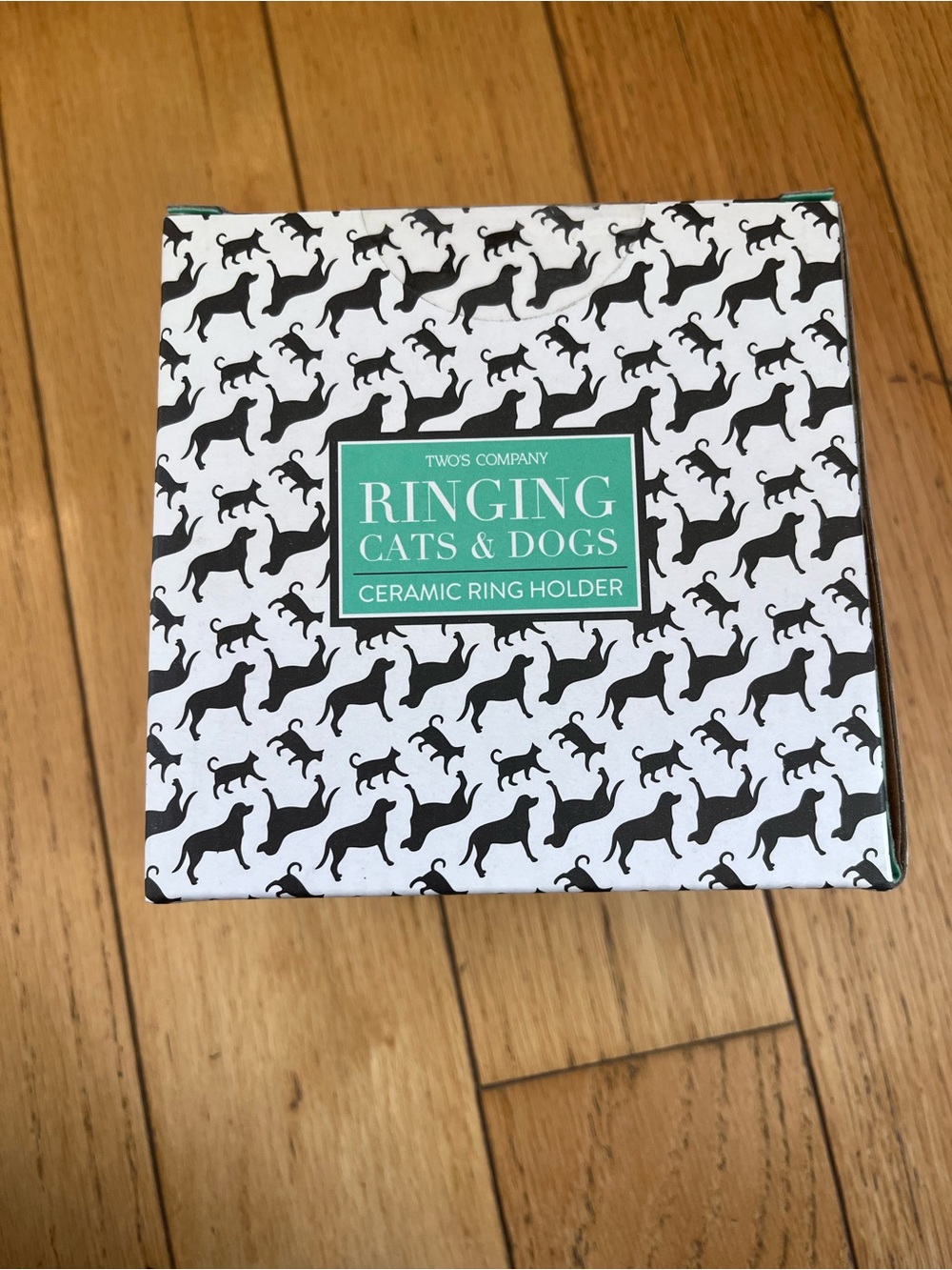 Two's Company Ringing Cats & Dogs Ceramic Ring Holder